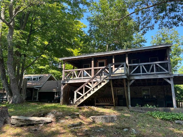 62 Onway Lake Road, Raymond, NH 03077