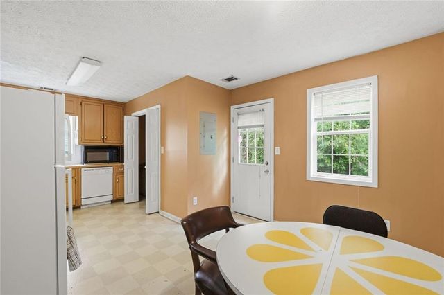 112 Coppermine Branch Court, Canton, GA 30114