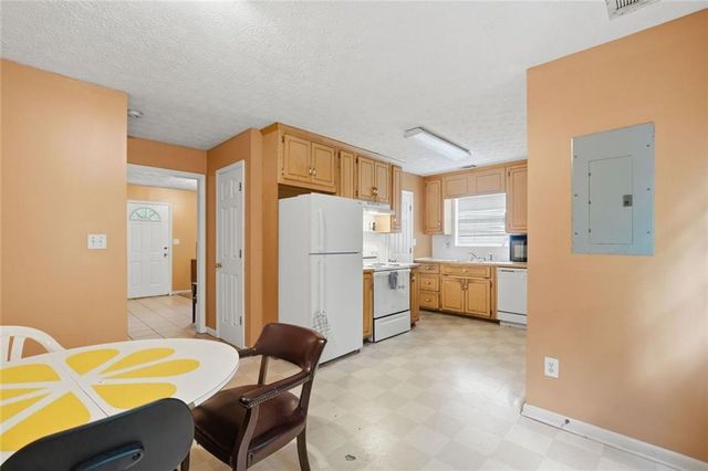 112 Coppermine Branch Court, Canton, GA 30114