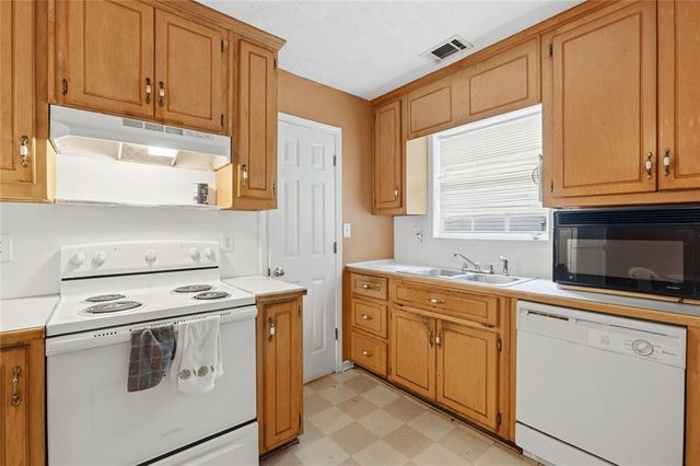 112 Coppermine Branch Court, Canton, GA 30114