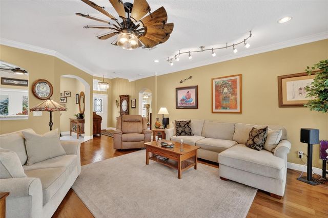 2003 BAYSIDE AVENUE, Mount Dora, FL 32757