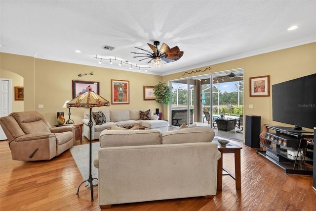 2003 BAYSIDE AVENUE, Mount Dora, FL 32757