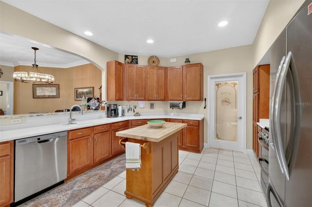 2003 BAYSIDE AVENUE, Mount Dora, FL 32757