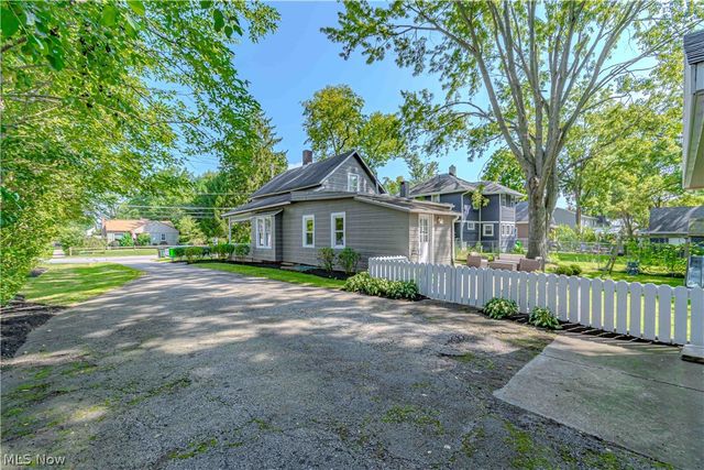 57 West Street, Berea, OH 44017