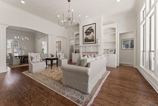 228 E Greens Ave, Baton Rouge, LA 70810