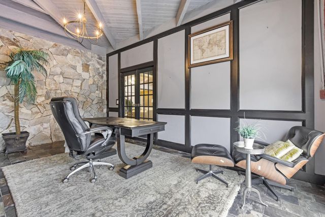 701 Lakewoode Circle, Delray Beach, FL 33445