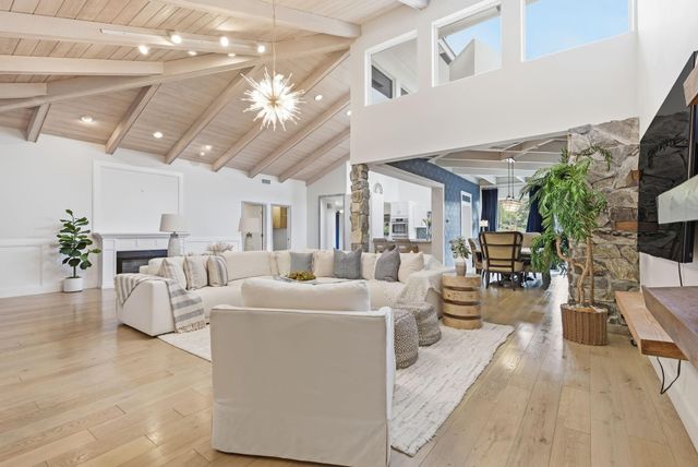 701 Lakewoode Circle, Delray Beach, FL 33445