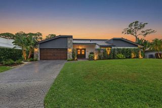 701 Lakewoode Circle, Delray Beach, FL 33445