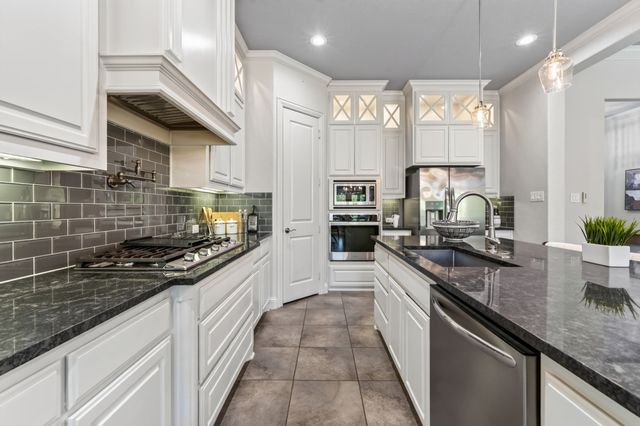 6451 Still Waters Court, Midlothian, TX 76065