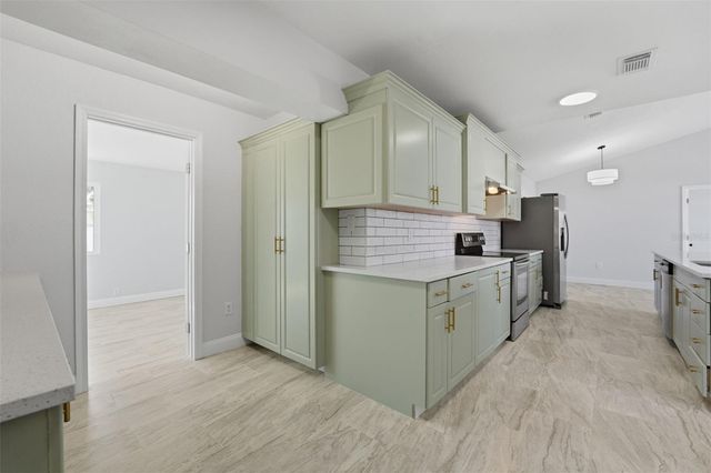 13249 EBONY AVENUE, Port Charlotte, FL 33981