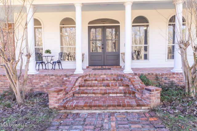 2050 Paradise Ridge, Brandon, MS 39042