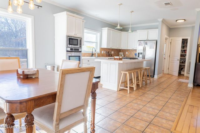 2050 Paradise Ridge, Brandon, MS 39042