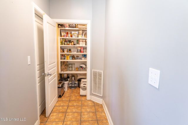 2050 Paradise Ridge, Brandon, MS 39042