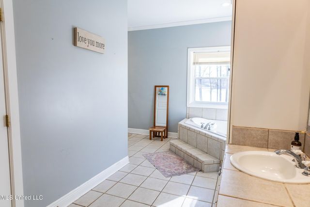 2050 Paradise Ridge, Brandon, MS 39042