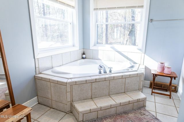 2050 Paradise Ridge, Brandon, MS 39042