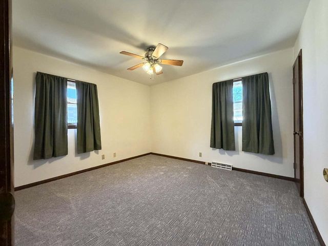 3904 Wilshire DRIVE, Racine, WI 53402