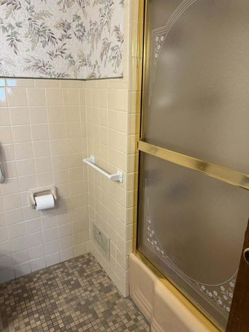 3904 Wilshire DRIVE, Racine, WI 53402