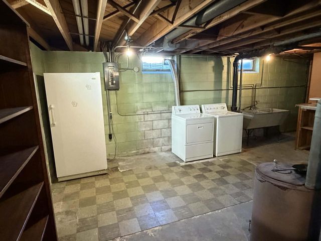 3904 Wilshire DRIVE, Racine, WI 53402