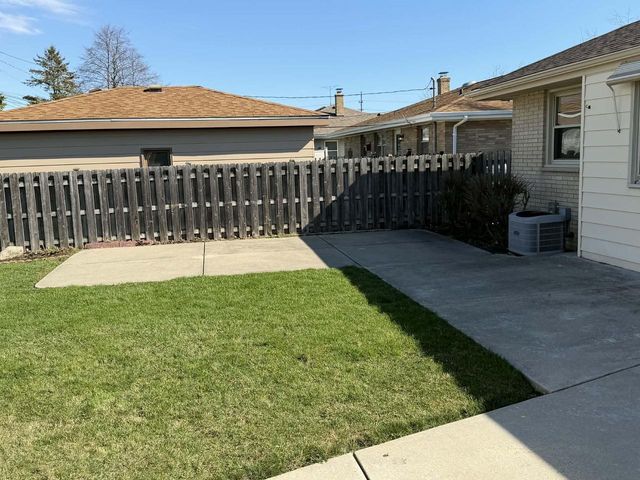 3904 Wilshire DRIVE, Racine, WI 53402