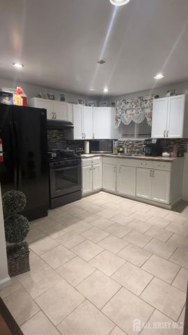 283 Washington Street, Perth Amboy, NJ 08861