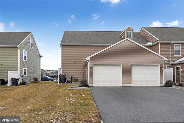 613 BYLER CIR, Lebanon, PA 17042