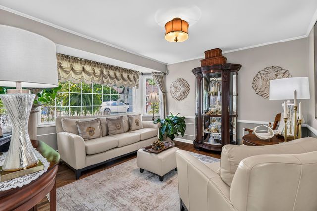 3430 Stonehenge Court, Upper Arlington, OH 43221