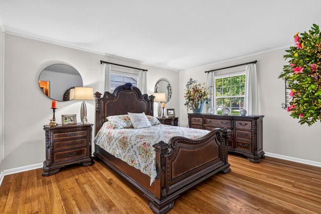 3430 Stonehenge Court, Upper Arlington, OH 43221