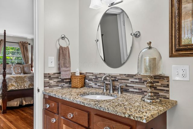 3430 Stonehenge Court, Upper Arlington, OH 43221