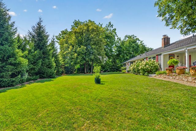3430 Stonehenge Court, Upper Arlington, OH 43221