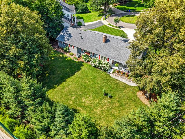 3430 Stonehenge Court, Upper Arlington, OH 43221