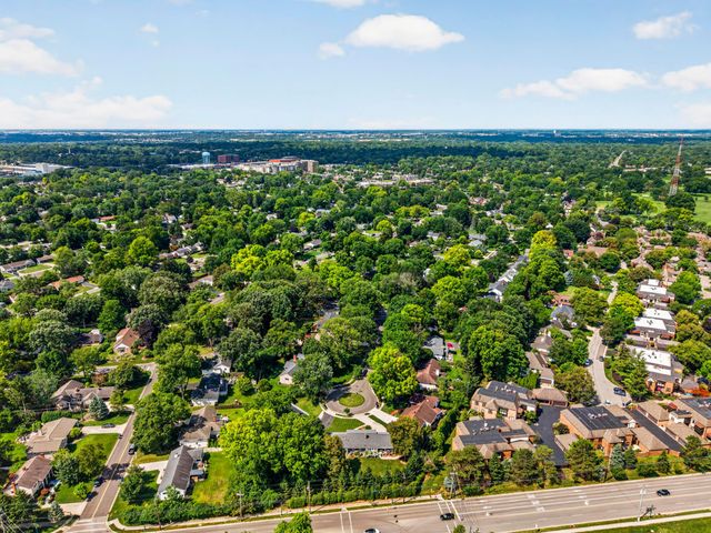 3430 Stonehenge Court, Upper Arlington, OH 43221