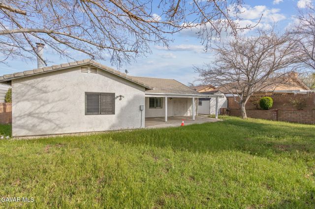 42307 W 61st Street, Quartz Hill, CA 93536