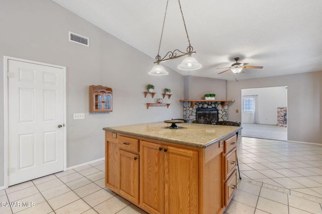 42307 W 61st Street, Quartz Hill, CA 93536