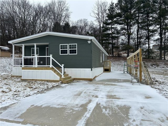 235 Sunnyhill, Adams Twp, PA 16059