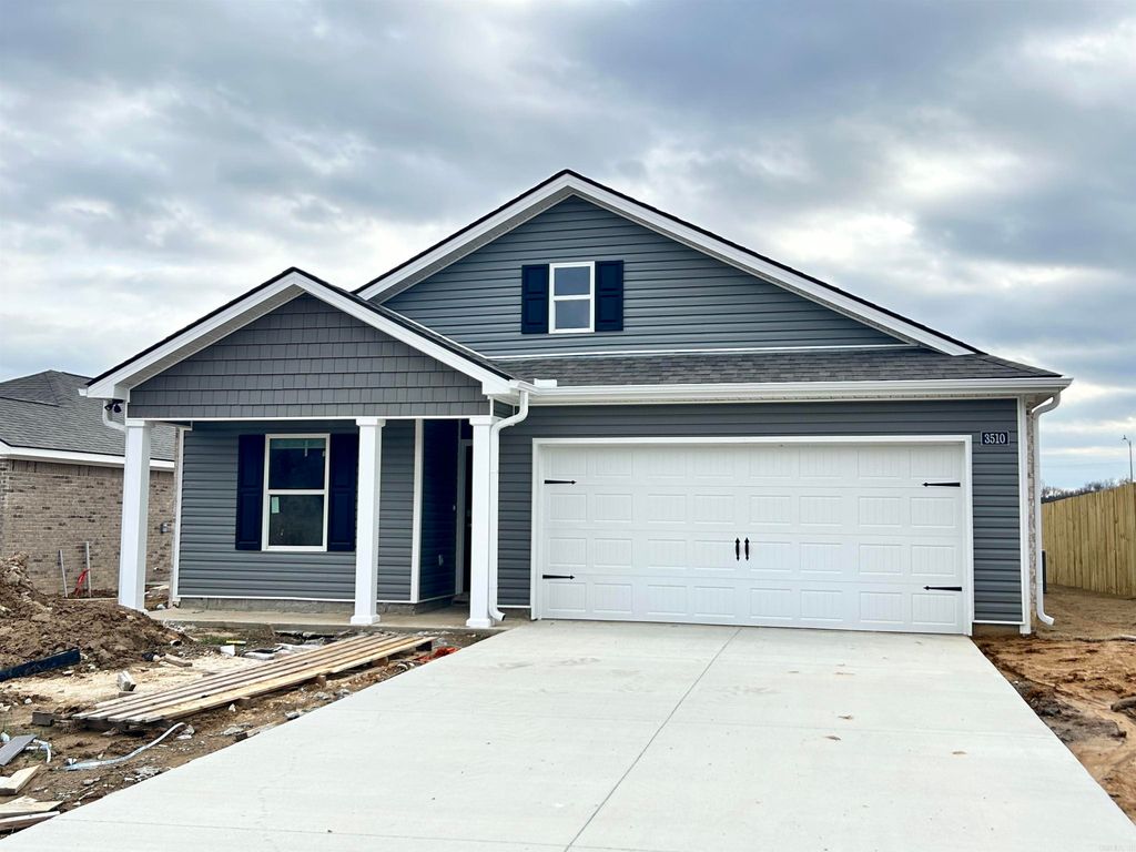 3510 Hawthorn Way, Paragould, AR 72450