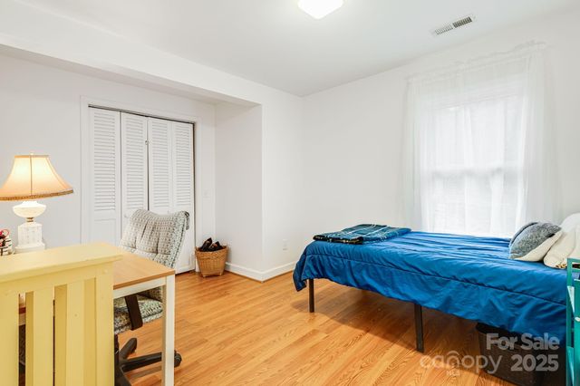 195 Whitmire Road, Brevard, NC 28712