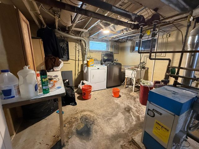 2213 Oak Park Avenue N, Minneapolis, MN 55411