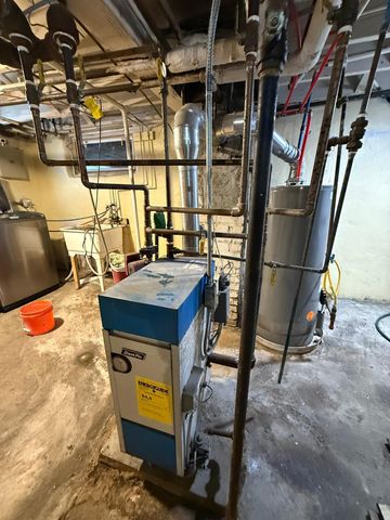 2213 Oak Park Avenue N, Minneapolis, MN 55411