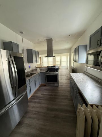 2213 Oak Park Avenue N, Minneapolis, MN 55411