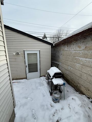 2213 Oak Park Avenue N, Minneapolis, MN 55411