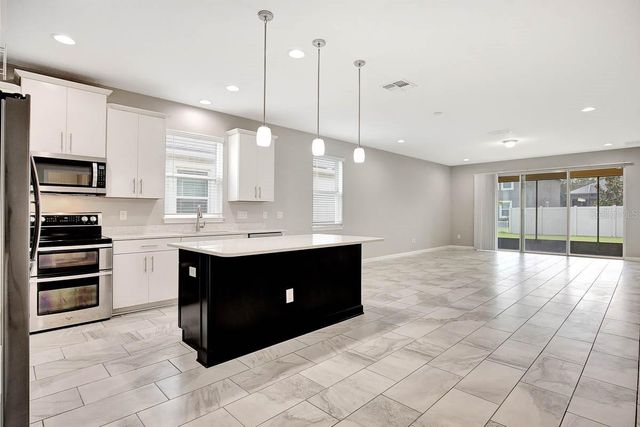 11607 BLUE WOODS DRIVE, Riverview, FL 33569