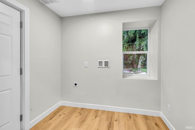 2422 Kenwood Avenue, South Bend, IN 46628