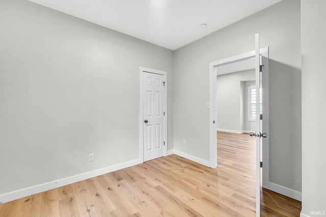 2422 Kenwood Avenue, South Bend, IN 46628