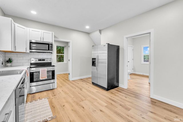 2422 Kenwood Avenue, South Bend, IN 46628