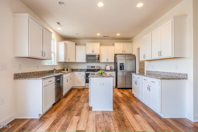 907 Burning Maple Lane, Mebane, NC 27302