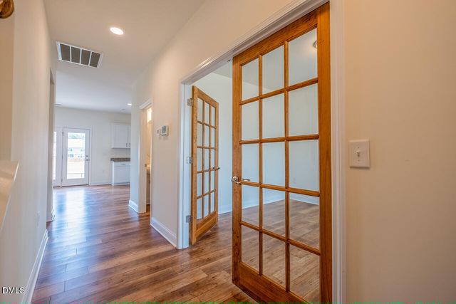 907 Burning Maple Lane, Mebane, NC 27302