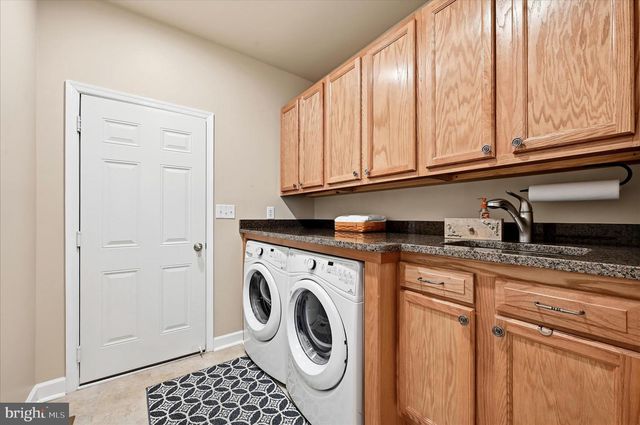 105 LADYSMITH DR, Stephens City, VA 22655