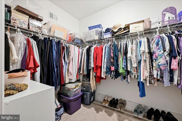 105 LADYSMITH DR, Stephens City, VA 22655