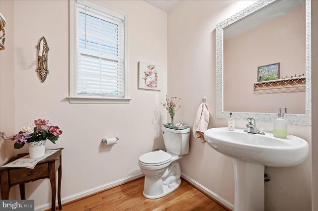 105 LADYSMITH DR, Stephens City, VA 22655