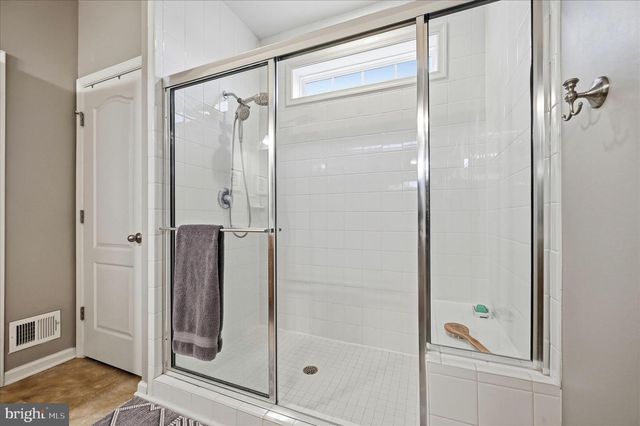 105 LADYSMITH DR, Stephens City, VA 22655